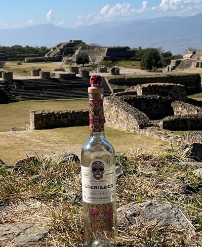 Mezcal Artesanal Laca Laca 100% Agave Espadín Joven 750ml