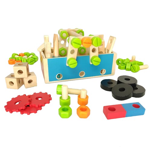 Cajón de juego con herramientas de madera