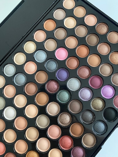 Paleta De Sombras 88 Tonos Neutros Básica Maquillaje.