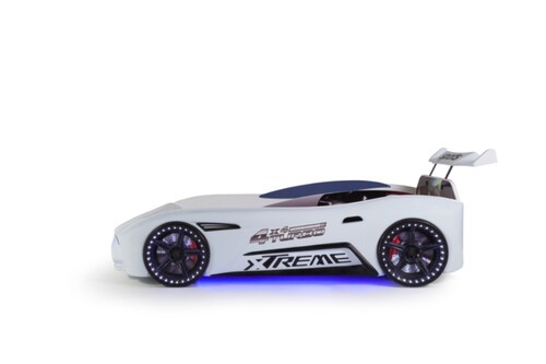 Cama infantil con forma de carro y colchon