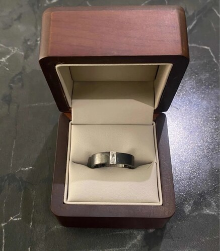 Anillo Promesa Caballero Oro Negro 18k + Regalo