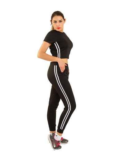 Conjunto deportivo pants y playera I Love Your Style para mujer .