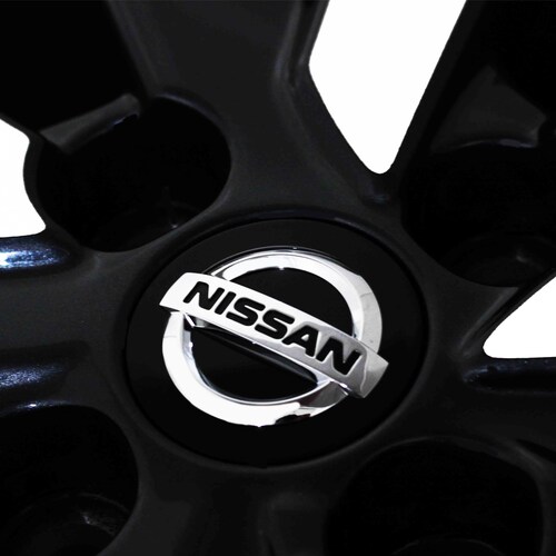 Rin 17in Aluminio Y Tapon Rueda Original Nissan Versa 19-22