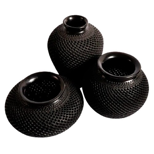 Nigua mediana calada, gota, elaborada en Barro Negro.