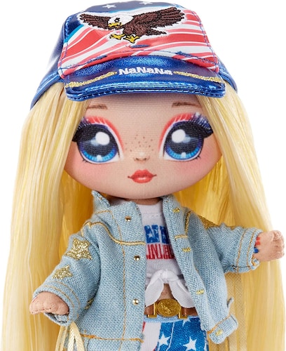 Na! Na! Na! Surprise Glam Series 2 Muñeca Erika Featherton