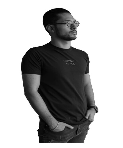 T Shirt Negra camiseta playera de algodón alta calidad  Luqtari