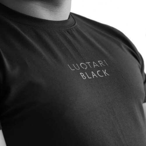 T Shirt Negra camiseta playera de algodón alta calidad  Luqtari