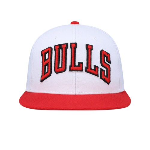 GORRA MITCHELL & NESS SNAPBACK CHICAGO BULLS BLANCO JS190782