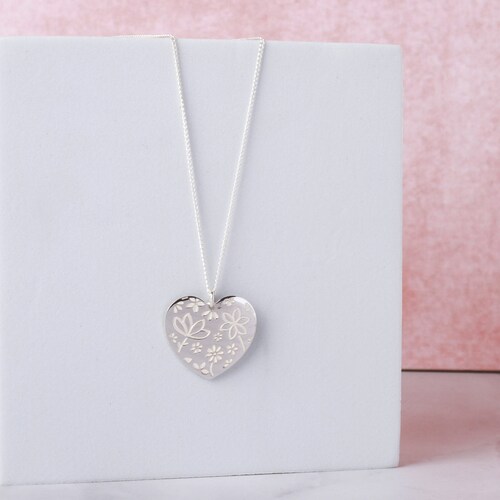 Dije corazón Querer de plata .925 con cadena ajustable de 50cm, Colección Querer, Joyería para Mujer de Anante Joyería.