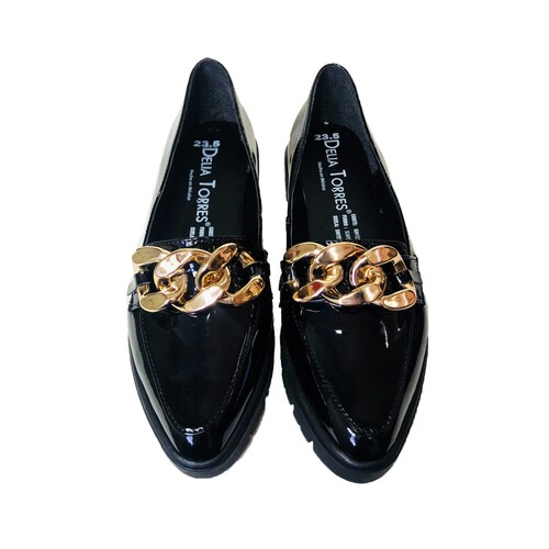 Mocasines de moda para mujer, diseño puntal. Delia Torres®
