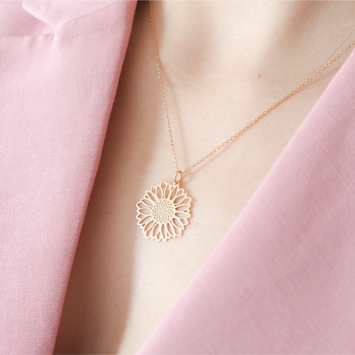 Dije Girasol de plata .925 con baño de oro y cadena, Colección Girasol, Joyería para Mujer de Anante Joyería