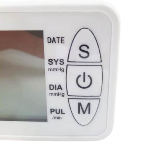 Medidor de Presión arterial MXPUA-001-29 1Pza Blanco LCD 2 Pilas AA 135 a 195mm Diámetro Muñeca PressuMatic