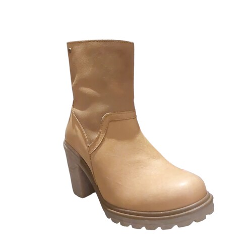 Bota mostaza dama Levi´s.