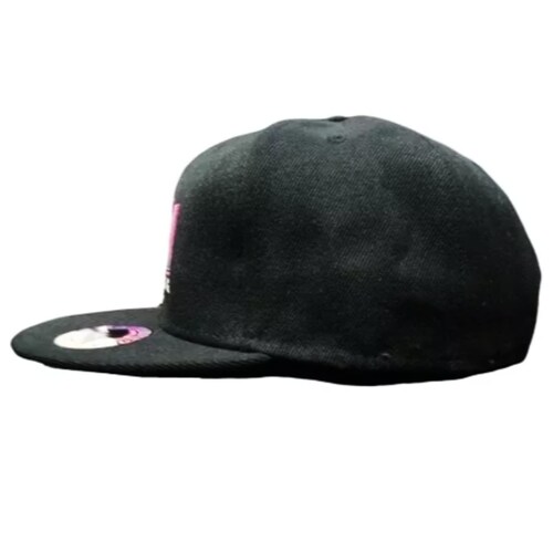 Gorra Cali Strong Snapback Flat Visor Negro-Rosa 362345