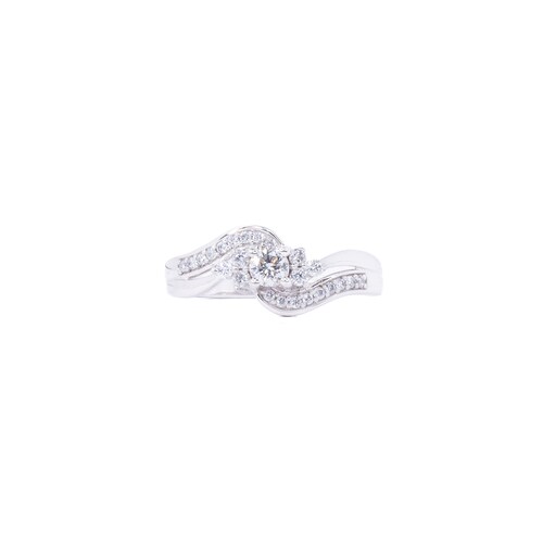 Anillo con Diamantes 33 Puntos Oro Blanco 10 Kilates. 