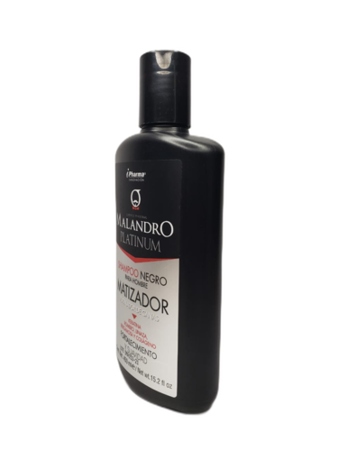 Shampoo Matizador de canas negro brinda hidratación y suavidad Malandro 450 ml.