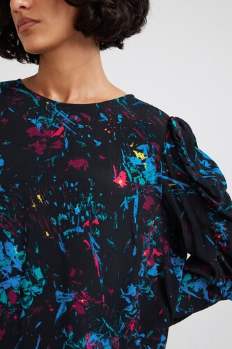 Blusa mangas abullonadas DESIGUAL.