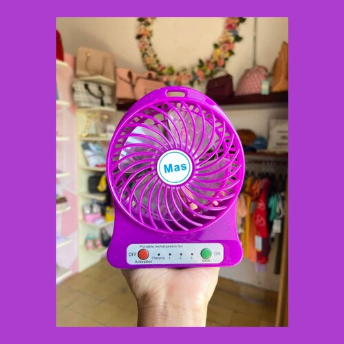 Ventilador Mini Portátil de Escritorio 3 Velocidades.