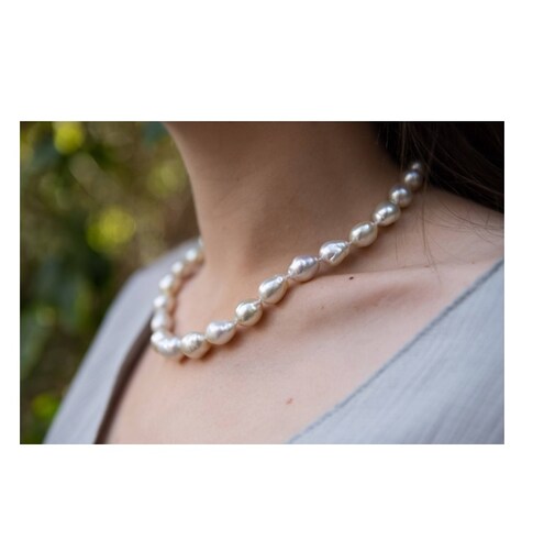 Collar de  Perla Natural Barroca del Mar Del Sur A031