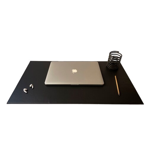 Tapete escritorio Carbono de cuero natural marca DAJU