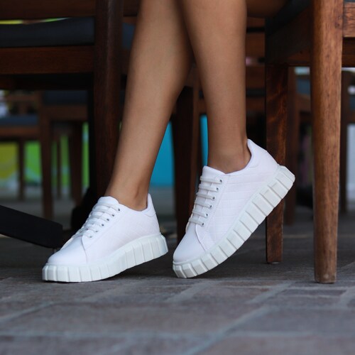Fiorella Blanco | Tenis para mujer textura bullon