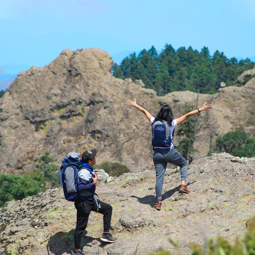 Mochila 2 en 1 Azul para Viaje y Campismo 62l + Backpack 10l Kon Tiki MAZAMITLA-AZ