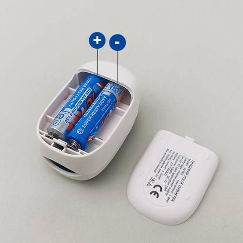Oxímetro para botiquín MXOXW-002-9 2 pzas Blanco Rango de Medición 70porciento -99porciento Spo2 30BPM-240BPM mas menos 2BPM o mas menos 2porciento PR 2xAAA No Incluidas OxiPulseWhite