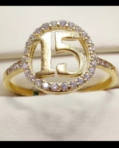 Anillo 15 Años Oro 10K. + Obsequio
