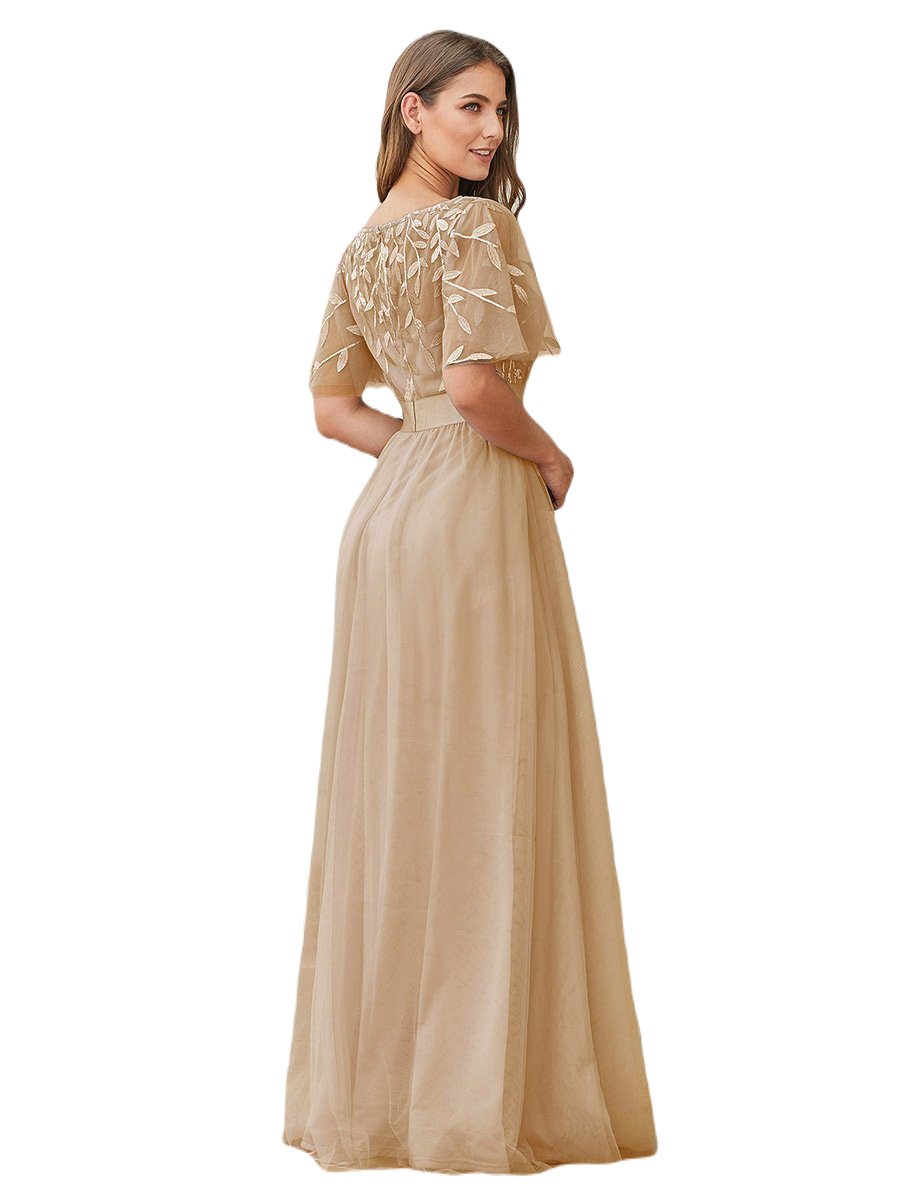 Vestido fashion beige elegante