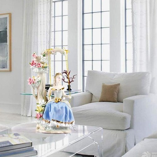 Dama porcelana fina MXMDT-001-7 1 Pza 18,5x35x14cm Frente x Alto x Fondo Porcelana Artesanal MadameConti