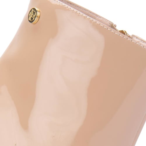 Botas de vestir de charol marca Belinda Peregrin color nude, mod. 1087854