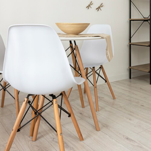 Set de 4 Sillas Modernas para comedor y Sala Minimalista  en color  Blanco.