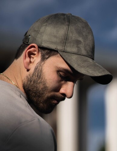 Gorra de Gamuza Unisex Talla Ajustable Marca Brunel