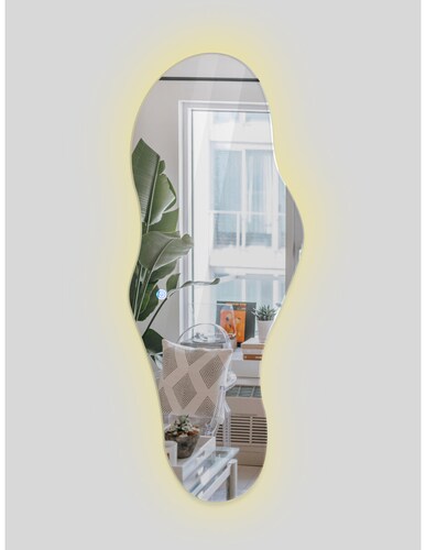 Espejo con luz led forma irregular con luz calida y fria marca ARD medidas 120 x 55 cm