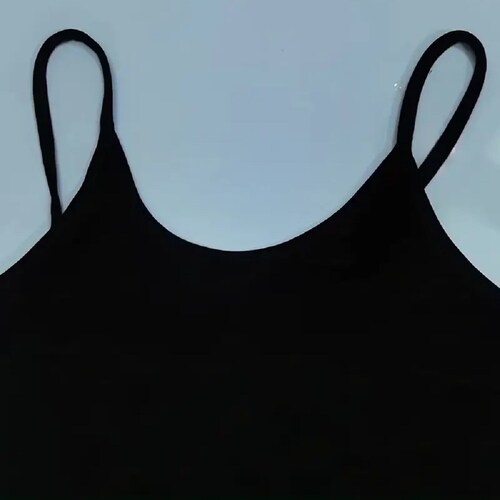 Body de tirantes liso.