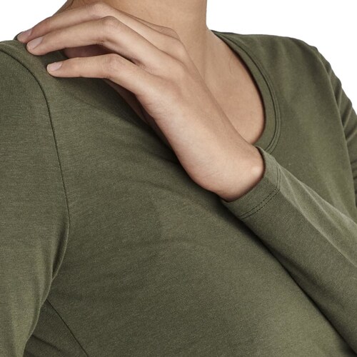 Playera básica, manga larga color verde olivo, de mujer, marca Holly Land, mod. 176593