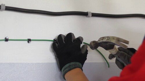 KIT DE GRAPAS THORSMAN PARA CABLES 20 CAJITAS CON 35 PZAS. C/U 3209-04001.