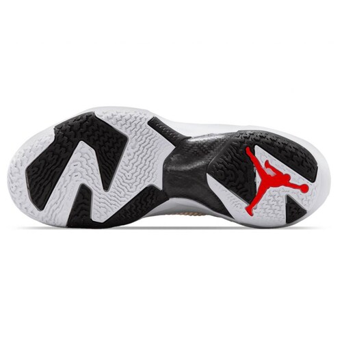 TENIS AIR JORDAN XXXVII BLANCO/NEGRO/ROJO BASQUETBOL MUJER TALLA #23.5.