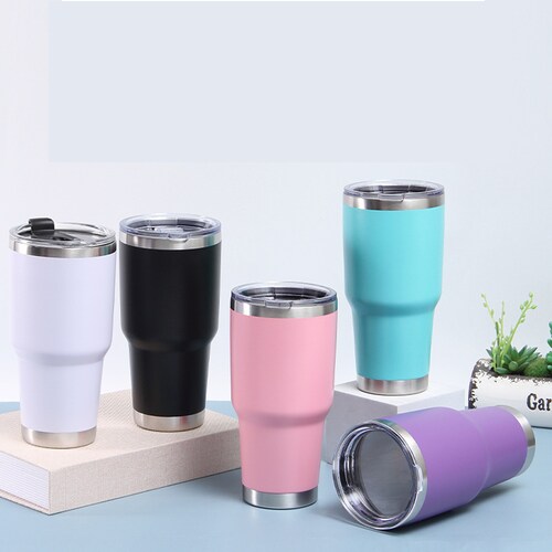Termo Vaso de Acero Inoxidable 30oz Doble Pared Aislada al Vacío para Bebidas Frías y Calientes con Pajita y Popote Regalos Corporativo.