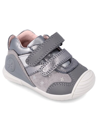 Zapato Biomecanics para niña color gris. Deportivos y cómodos
