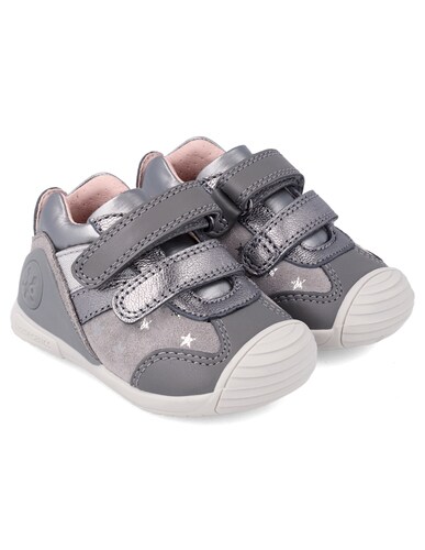 Zapato Biomecanics para niña color gris. Deportivos y cómodos
