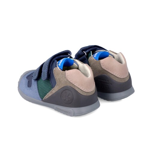 Zapato Biomecanics para niño color Azul. Cómodo y deportivo