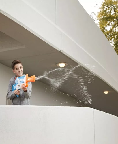 Lanzador De Agua Pistola Nerf Super Soaker Twister.
