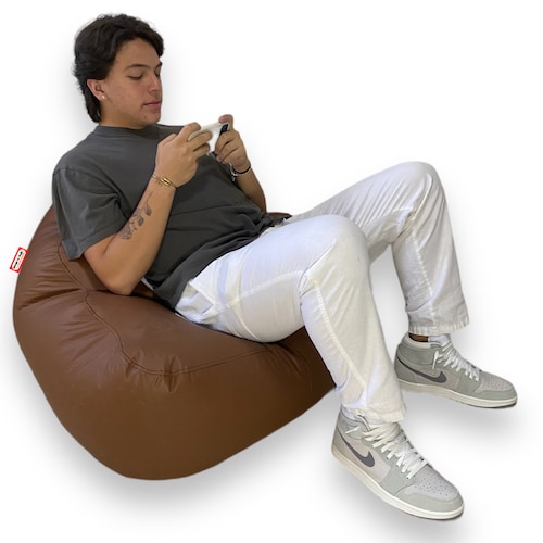 Sillón Puff Emoji Popo marca Mundo Puff.