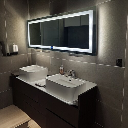 Espejo con Luz LED ARD de 120 x 52 cm: Estética Sofisticada para tu Espacio