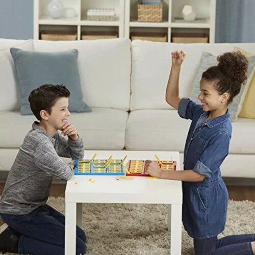 Juego De Mesa Hasbro Gaming Adivina Quién? +6 Años