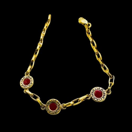Pulsera De Marca Con Fondo Rojo Oro De 14 Kilates+ Obsequio