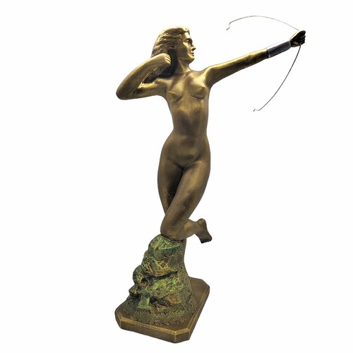 Escultura Diana Cazadora 44cm.