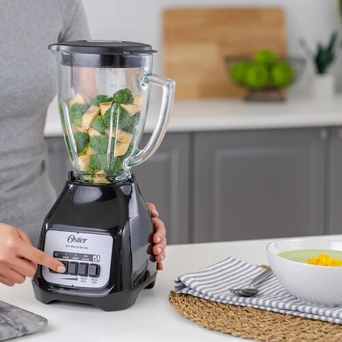 LICUADORA OSTER BLSTKAG BPB VASO DE VIDRIO 1.5 L NEGRA ENDY/ORT3**.