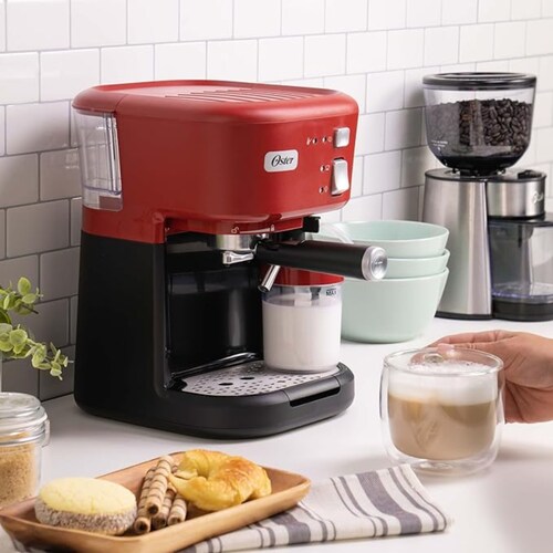 CAFETERA OSTER BVSTEM5501R ESPRESSO/ CAPUCCINO 15 BARES ROJO ORTY5